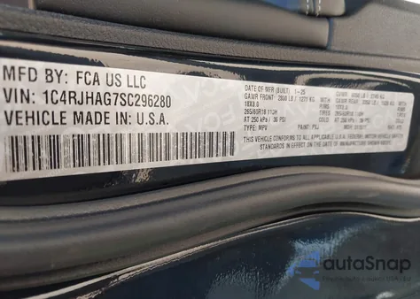 2025 Jeep Grand Cherokee Laredo/Altitude from USA, damaged, VIN 1C4RJHAG7SC296280